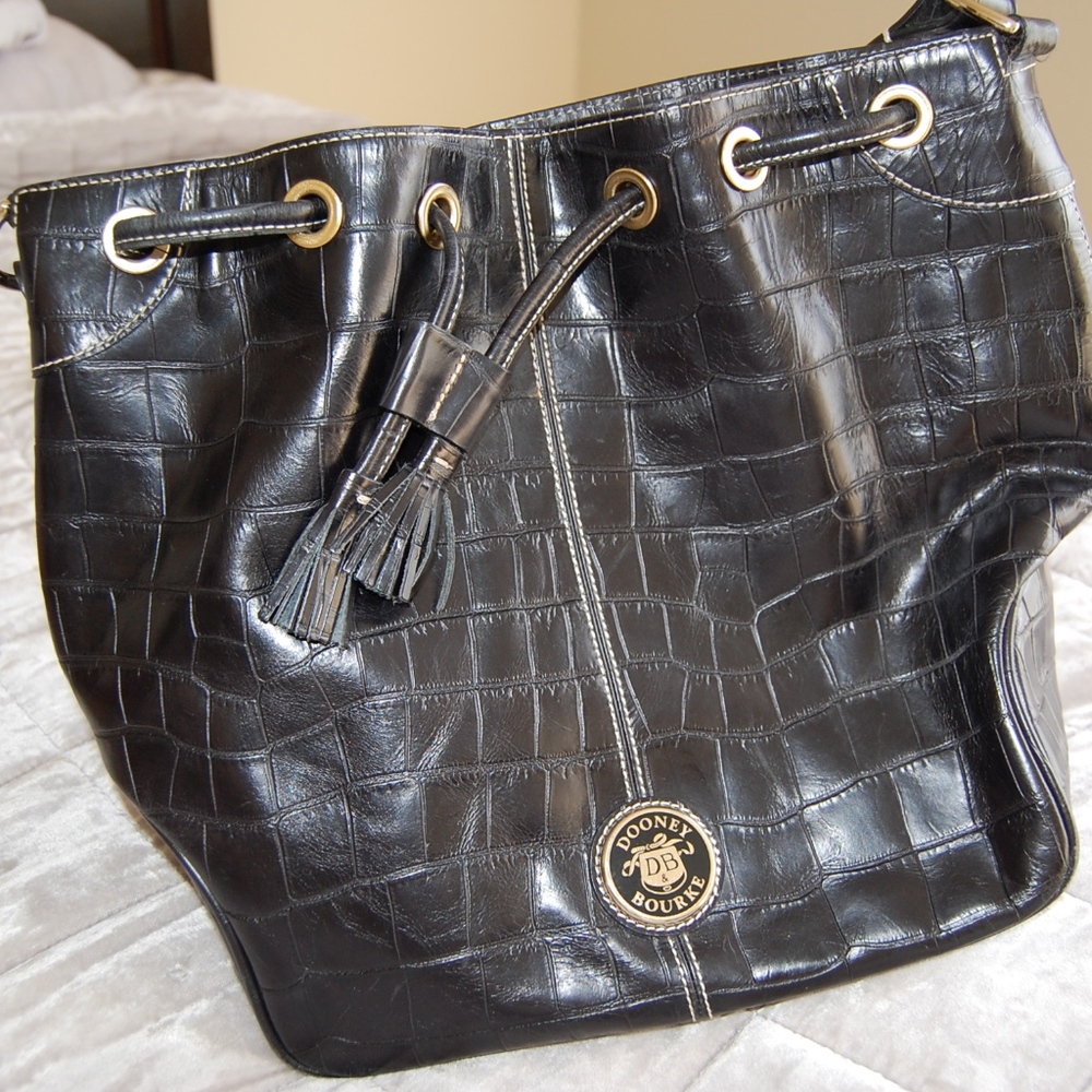 Dooney & Bourke handbag